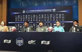 橄榄球大奖赛上演强强对话，祁连猎隼队强势反弹瓯越银狐队，团队配合流畅；保级形势悄然变化的简单介绍